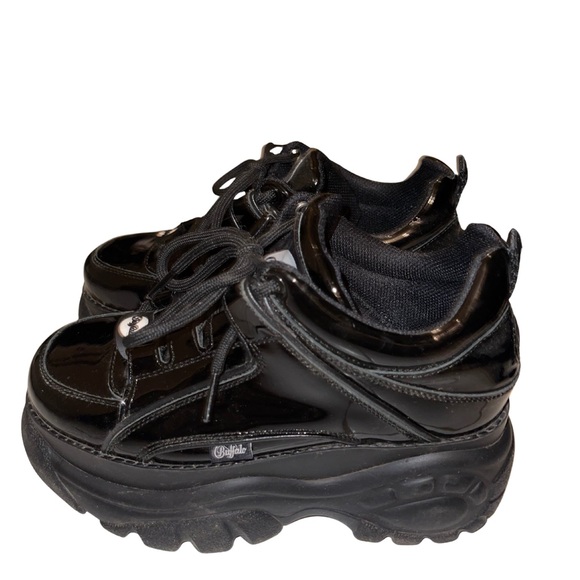 Buffalo Classic Low Black Patent Leather